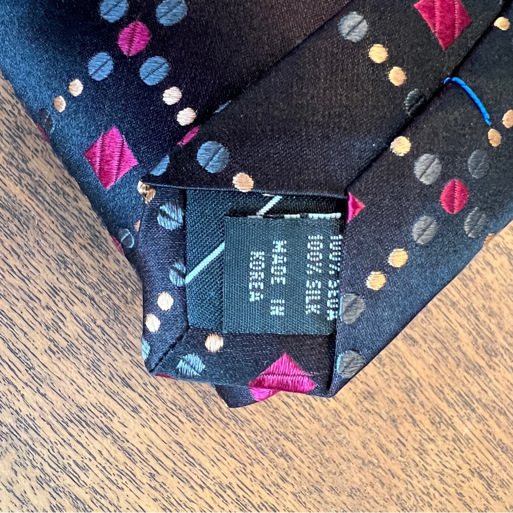 Roberto Villini Couture 100% Silk Geometric Patterned Tie - Picture 4 of 4
